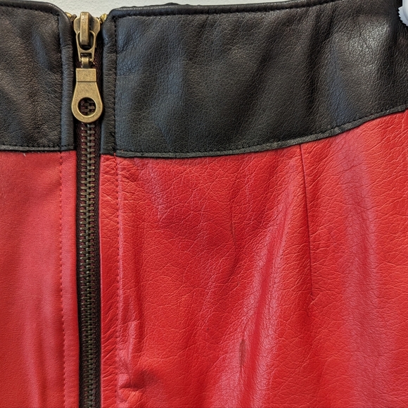 Vintage Red Leather Mini Skirt - Picture 4 of 4